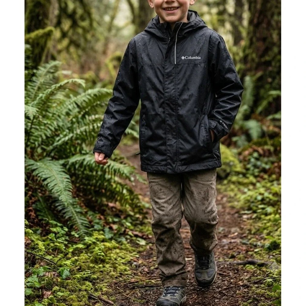 Columbia Omni-Tech Rain Jacket Black Hooded Waterproof Shell Boys Medium 10/12